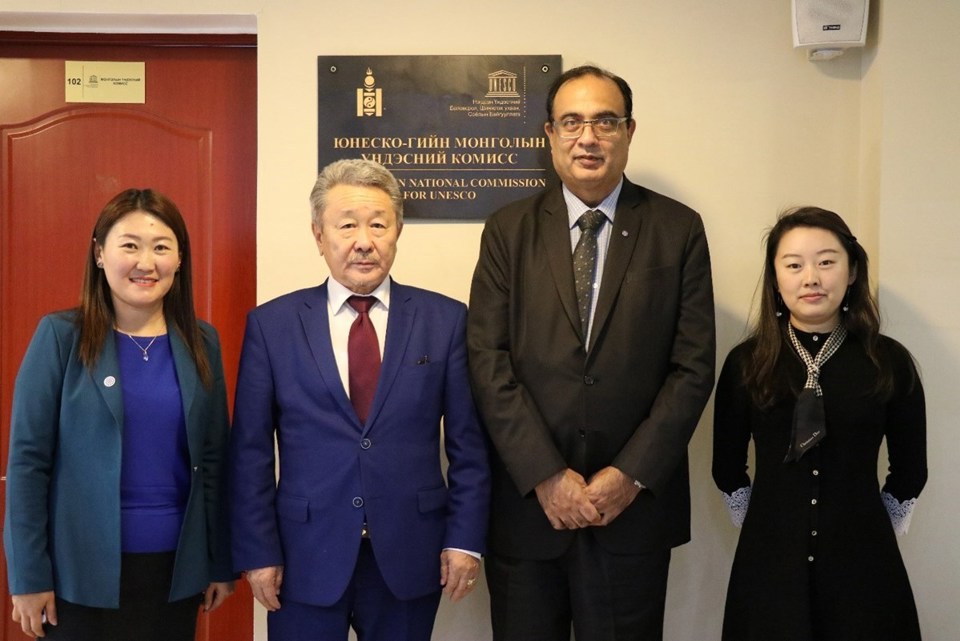 The President of the MAS met with director of the UNESCO Beijing office Shahbaz Khan and delegates